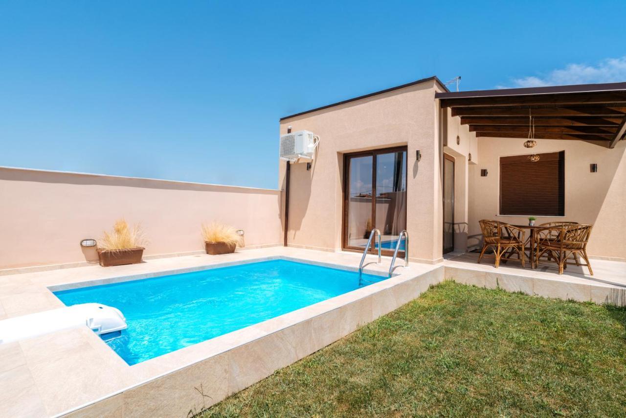 Salve Holiday Houses Paralia Katerinis Bagian luar foto